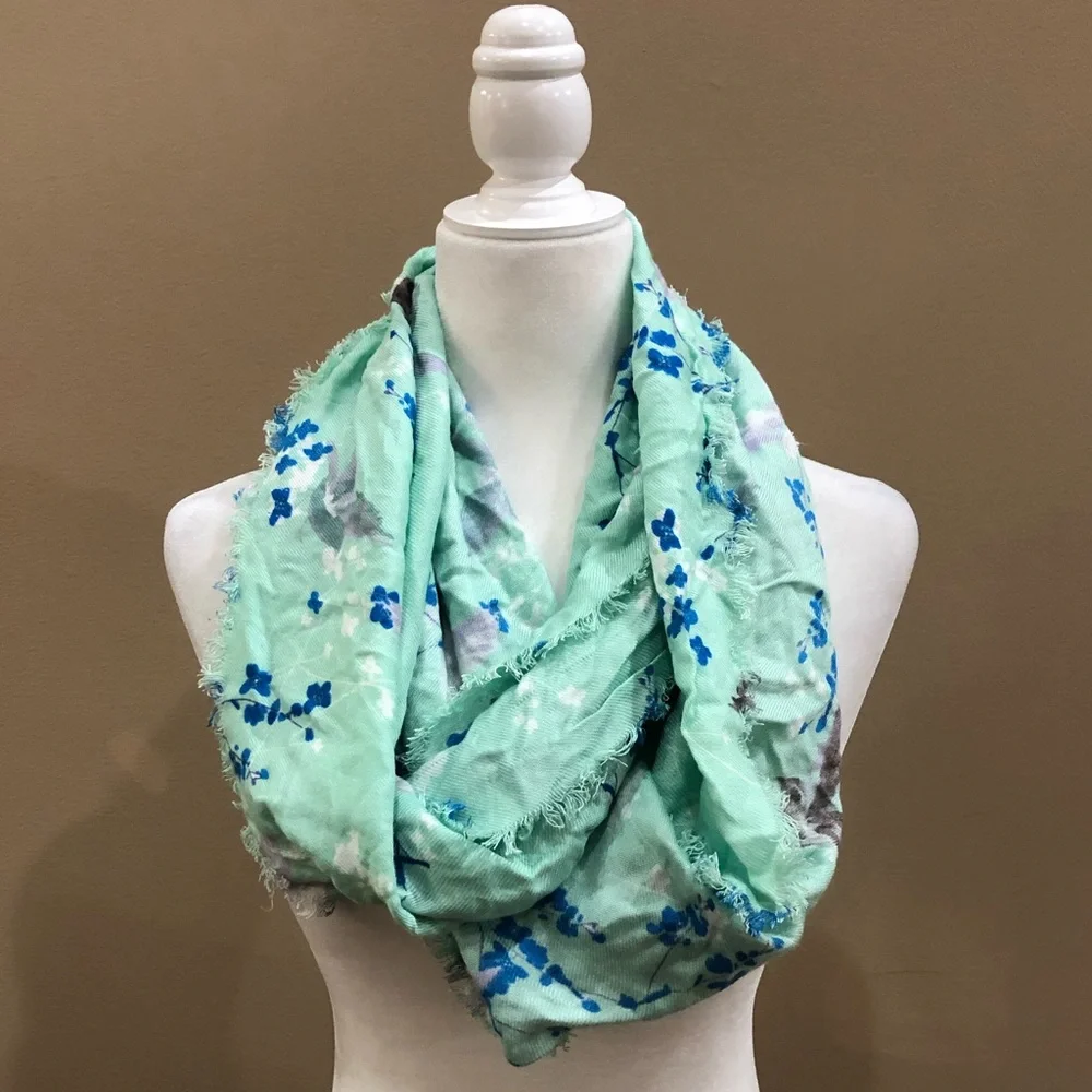 APT.9 Green Hummingbird Print Infinity Scarf